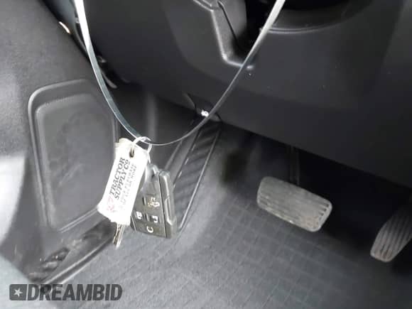 2019 Chevrolet Silverado 1500 Custom с VIN 1GCRYBEH3KZ221777, выставлен на аукционе IAAI как лот 42904788 с пробегом 78 677 миль миль и . История ставок и продаж доступна на DreamBid. Изображение 11.