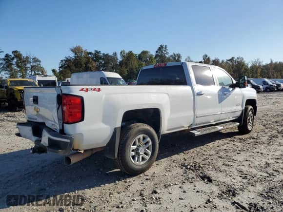2019 Chevrolet Silverado 3500HD High Country с VIN 1GC4KYEY0KF195123, выставлен на аукционе Copart как лот 90081325 с пробегом 132 272 миль миль и Списание • Salvage title. История ставок и продаж доступна на DreamBid. Изображение 3.