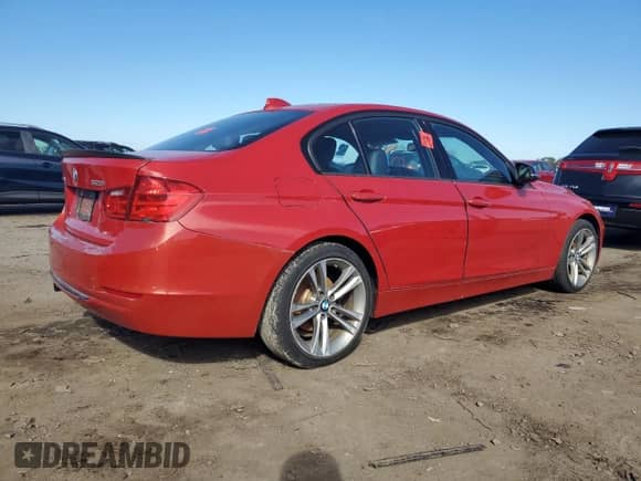 2013 BMW 3 Series 328i xDrive с VIN WBA3B3C52DF540322, выставлен на аукционе Copart как лот 86040145 с пробегом 140 376 миль миль и Чистый • Clean title. История ставок и продаж доступна на DreamBid. Изображение 3.
