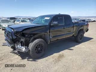 2020 Toyota Tacoma SR с VIN 3TYRX5GN4LT003068, выставлен на аукционе Copart как лот 53710965 с пробегом 48 937 миль миль и Списание • Salvage title. История ставок и продаж доступна на DreamBid. Изображение 1.