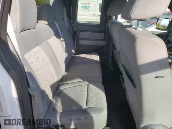 2011 Ford F-150 XL z VIN 1FTEX1CM7BFC52219, wystawiony jako Copart lot #82735625 z przebiegiem 388 717 mil mil oraz Czysty tytuł • Clean title. Historia ofert i sprzedaży dostępna na DreamBid. Obrazek 10.