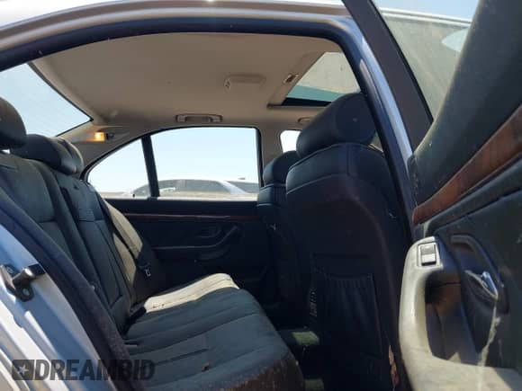 1999 BMW 5 Series с VIN WBADN6332XGM60805, выставлен на аукционе IAAI как лот 42726355 с пробегом 157 173 миль миль и . История ставок и продаж доступна на DreamBid. Изображение 8.