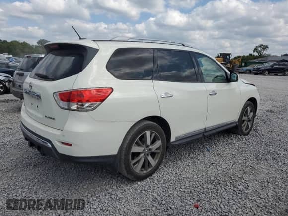 2013 Nissan Pathfinder Platinum with VIN 5N1AR2MN5DC613789, listed as a Copart auction lot 66136055 with 136,058 mi miles and Salvage title. Bid and sale history available at DreamBid. Image 3.