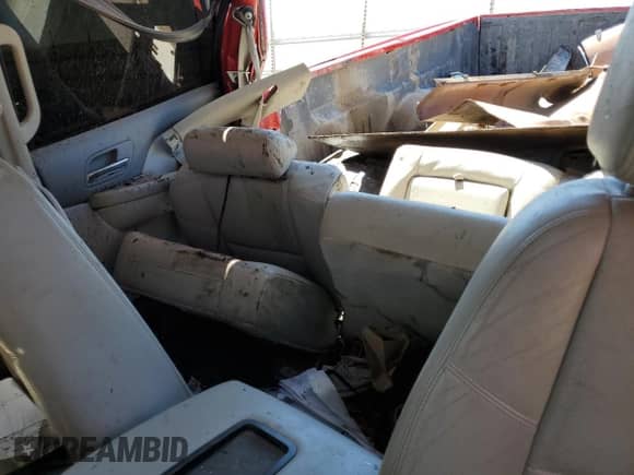 2012 Chevrolet Silverado 3500HD LTZ с VIN 1GC4K1C8XCF136091, выставлен на аукционе Copart как лот 49506844 с пробегом Не указан миль и На запчасти • Non repairable. История ставок и продаж доступна на DreamBid. Изображение 10.