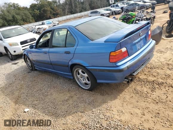 1998 BMW M3 с VIN WBSCD0324WEE13982, выставлен на аукционе Copart как лот 44174865 с пробегом Не указан миль и Чистый • Clean title. История ставок и продаж доступна на DreamBid. Изображение 2.