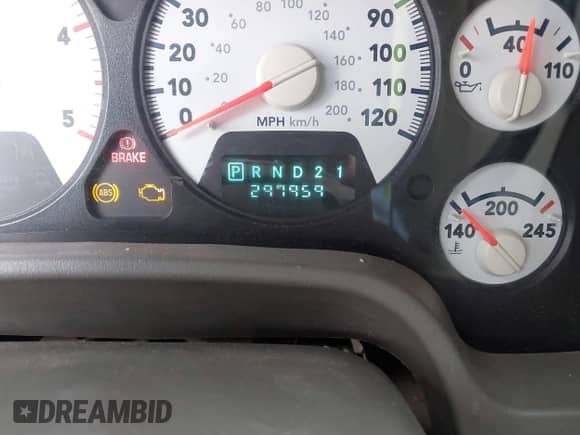 2006 Dodge 2500 SLT z VIN 3D7KS28C06G125152, wystawiony jako IAAI lot #42309541 z przebiegiem 297 959 mil mil oraz . Historia ofert i sprzedaży dostępna na DreamBid. Obrazek 15.