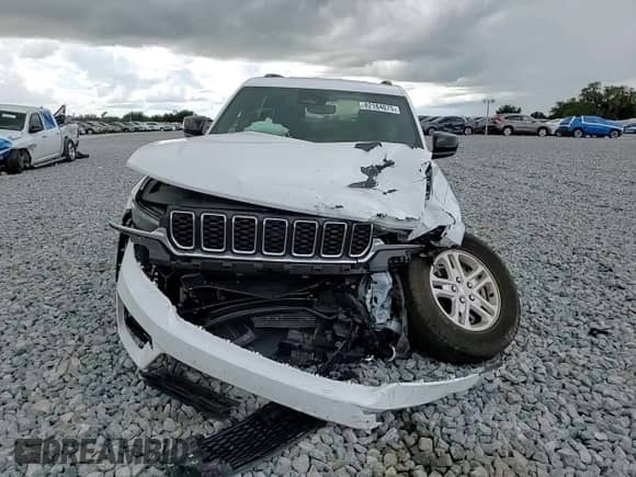 2024 Jeep Grand Cherokee Laredo z VIN 1C4RJHAG0R8597244, wystawiony jako Copart lot #82184075 z przebiegiem 21 456 mil mil oraz Nie do naprawy • Non repairable. Historia ofert i sprzedaży dostępna na DreamBid. Obrazek 15.