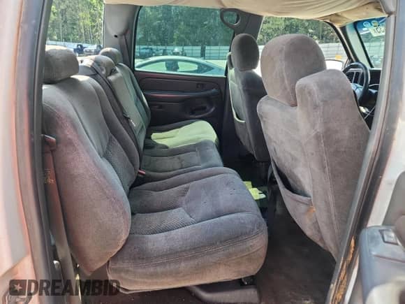 2005 Chevrolet Silverado 1500 LS z VIN 2GCEC13T251359726, wystawiony jako Copart lot #62370835 z przebiegiem 346 549 mil mil oraz Szkoda całkowita • Salvage title. Historia ofert i sprzedaży dostępna na DreamBid. Obrazek 10.