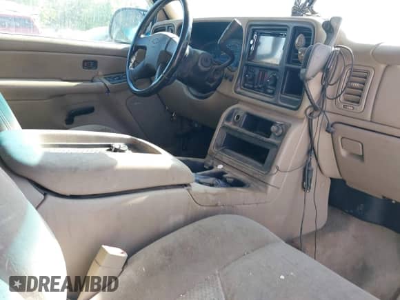 2004 Chevrolet Silverado 2500 LT с VIN 1GCGK23U84F221917, выставлен на аукционе IAAI как лот 42473014 с пробегом 254 686 миль миль и . История ставок и продаж доступна на DreamBid. Изображение 21.