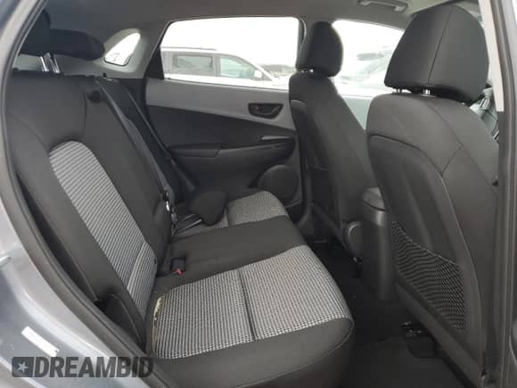 2020 Hyundai Kona SEL с VIN KM8K22AA0LU497579, выставлен на аукционе Copart как лот 62917732 с пробегом Не указан миль и . История ставок и продаж доступна на DreamBid. Изображение 6.