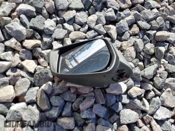 2016 Nissan Note S with VIN 3N1CE2CP3GL401514, listed as a Copart auction lot 86169595 with 90,876 mi miles and Salvage title. Bid and sale history available at DreamBid. Image 12.