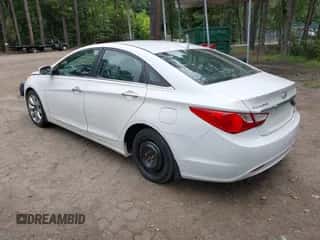 2013 Hyundai Sonata Limited с VIN 5NPEC4AC1DH586794, выставлен на аукционе IAAI как лот 42981355 с пробегом 226 203 миль миль и . История ставок и продаж доступна на DreamBid. Изображение 3.