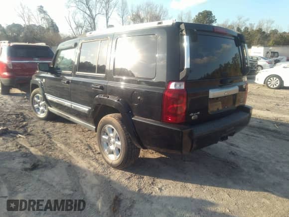 2007 Jeep Commander Overland with VIN 1J8HG68257C657840, listed as a IAAI auction lot 41535879 with 196,783 mi miles and . Bid and sale history available at DreamBid. Image 3.