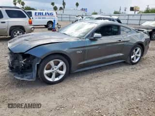 2019 Ford Mustang GT z VIN 1FA6P8CFXK5192530, wystawiony jako Copart lot #68644825 z przebiegiem 82 756 mil mil oraz Szkoda całkowita • Salvage title. Historia ofert i sprzedaży dostępna na DreamBid. Obrazek 1.