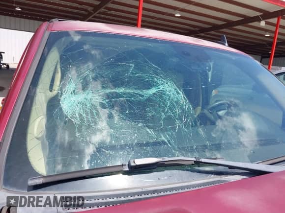 2007 Chevrolet Tahoe LT with VIN 1GNFK13077R184209, listed as a IAAI auction lot 42714223 with 182,011 mi miles and . Bid and sale history available at DreamBid. Image 18.