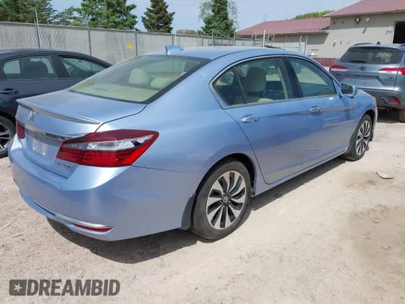 2017 Honda Accord with VIN JHMCR6F38HC010968, listed as a IAAI auction lot 42266396 with 107,676 mi miles and . Bid and sale history available at DreamBid. Image 4.