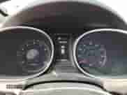 2014 Hyundai Santa Fe z VIN 5XYZUDLB0EG216206, wystawiony jako Copart lot #66904365 z przebiegiem 120 926 mil mil oraz Czysty tytuł • Clean title. Historia ofert i sprzedaży dostępna na DreamBid. Obrazek 9.