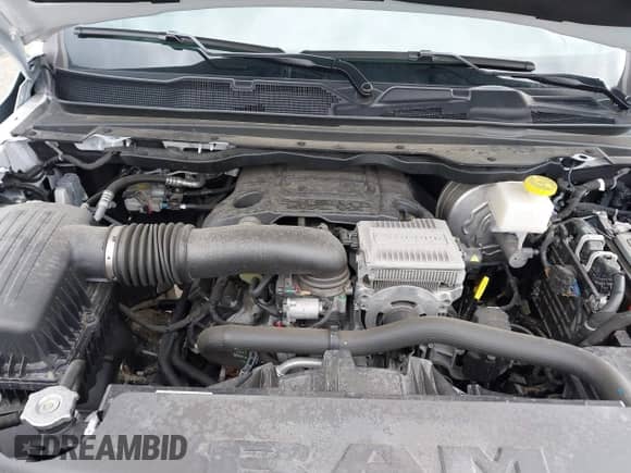 2024 Ram 1500 Big Horn z VIN 1C6SRFFT1RN124465, wystawiony jako IAAI lot #41839097 z przebiegiem 24 106 mil mil oraz . Historia ofert i sprzedaży dostępna na DreamBid. Obrazek 10.