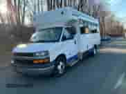 2016 CHEVROLET EXPRESS G4500 EXPRESS G4 with VIN 1GB6GUBL7G1272817, listed as a Copart auction lot 46921275 with 190,365 mi miles and Clean title. Bid and sale history available at DreamBid. Image 2.
