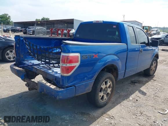 2009 Ford F-150 STX z VIN 1FTRX12829KB90445, wystawiony jako IAAI lot #42574558 z przebiegiem 206 534 mil mil oraz . Historia ofert i sprzedaży dostępna na DreamBid. Obrazek 4.