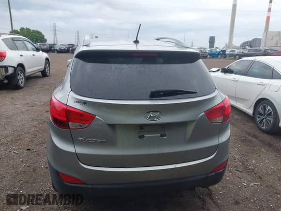 2015 Hyundai Tucson Limited с VIN KM8JU3AG5FU961745, выставлен на аукционе IAAI как лот 42538663 с пробегом 117 902 миль миль и . История ставок и продаж доступна на DreamBid. Изображение 16.