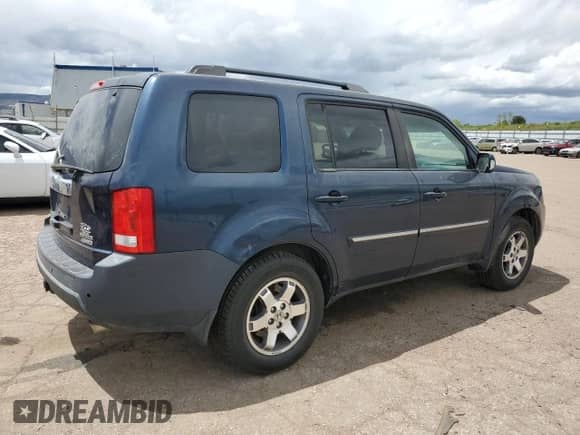 2009 Honda Pilot Touring with VIN 5FNYF48939B049607, listed as a Copart auction lot 57707635 with 243,702 mi miles and Non repairable. Bid and sale history available at DreamBid. Image 3.