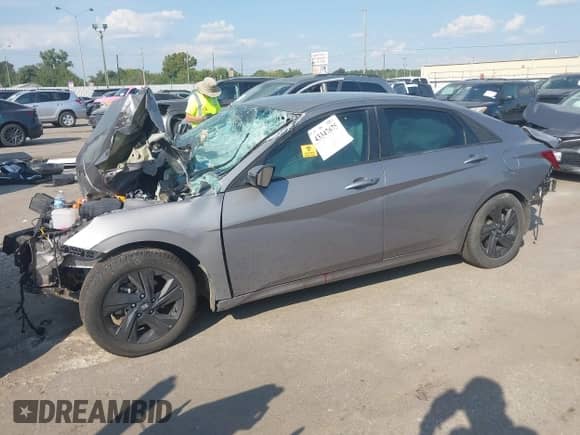 2021 Hyundai Elantra Blue with VIN KMHLM4AJ8MU004212, listed as a IAAI auction lot 43347675 with Not provided miles and . Bid and sale history available at DreamBid. Image 17.