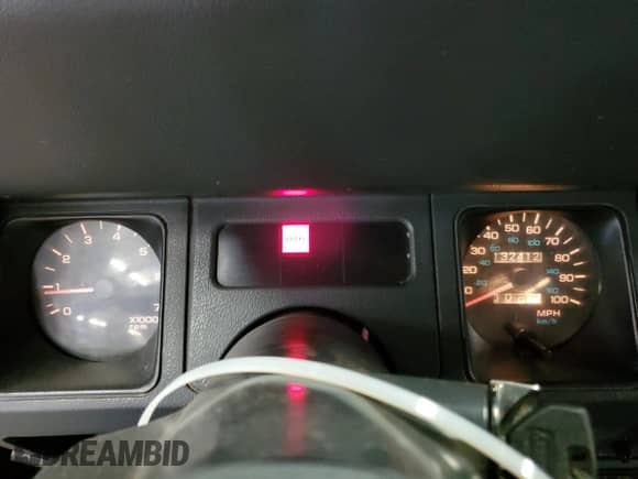 1992 Jeep Wrangler с VIN 2J4FY19P8NJ518131, выставлен на аукционе Copart как лот 68891475 с пробегом 132 412 миль миль и Чистый • Clean title. История ставок и продаж доступна на DreamBid. Изображение 9.