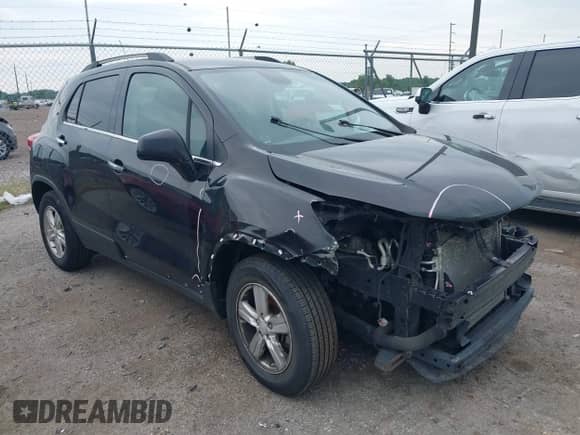2019 Chevrolet Trax LT with VIN KL7CJPSBXKB853883, listed as a IAAI auction lot 42710146 with 163,113 mi miles and . Bid and sale history available at DreamBid. Image 1.