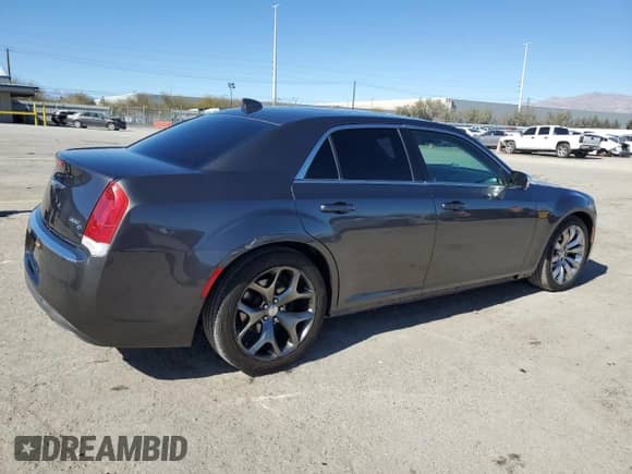 2017 Chrysler 300 C с VIN 2C3CCAEG0HH585755, выставлен на аукционе Copart как лот 45347695 с пробегом 80 846 миль миль и Чистый • Clean title. История ставок и продаж доступна на DreamBid. Изображение 4.