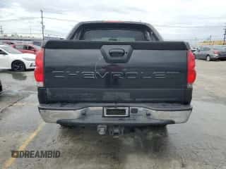 2006 Chevrolet Avalanche LS z VIN 3GNEC12Z56G125974, wystawiony jako Copart lot #81481205 z przebiegiem 144 320 mil mil oraz Szkoda całkowita • Salvage title. Historia ofert i sprzedaży dostępna na DreamBid. Obrazek 6.