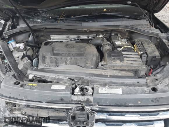 2018 Volkswagen Tiguan S с VIN 3VV1B7AX4JM164385, выставлен на аукционе IAAI как лот 43183419 с пробегом 81 316 миль миль и . История ставок и продаж доступна на DreamBid. Изображение 10.