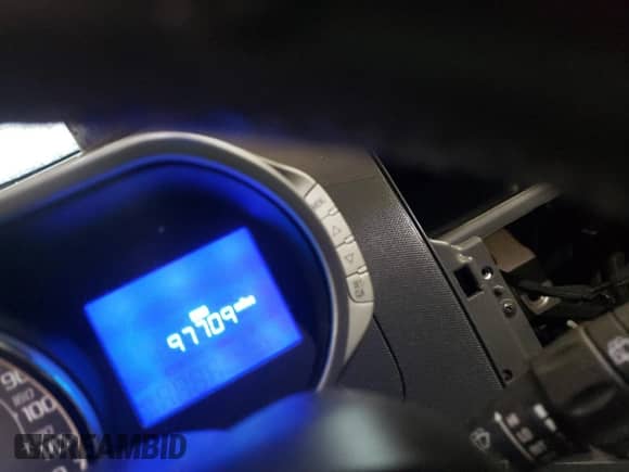 2015 Chevrolet Spark LT z VIN KL8CF6S96FC760413, wystawiony jako Copart lot #56527335 z przebiegiem 97 709 mil mil oraz Szkoda całkowita • Salvage title. Historia ofert i sprzedaży dostępna na DreamBid. Obrazek 9.