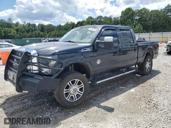 2015 Ford F-250 Lariat z VIN 1FT7W2BT1FED62351, wystawiony jako Copart lot #65722375 z przebiegiem 148 132 mil mil oraz Szkoda całkowita • Salvage title. Historia ofert i sprzedaży dostępna na DreamBid. Obrazek 1.