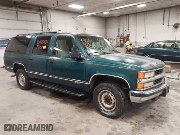 1997 Chevrolet Suburban с VIN 1GNFK16R5VJ439638, выставлен на аукционе IAAI как лот 43470424 с пробегом 145 866 миль миль и . История ставок и продаж доступна на DreamBid. Изображение 1.