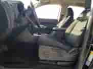 2016 Chevrolet Colorado 2WD LT z VIN 1GCGSCEAXG1222111, wystawiony jako Copart lot #81886955 z przebiegiem 237 544 mil mil oraz Czysty tytuł • Clean title. Historia ofert i sprzedaży dostępna na DreamBid. Obrazek 7.