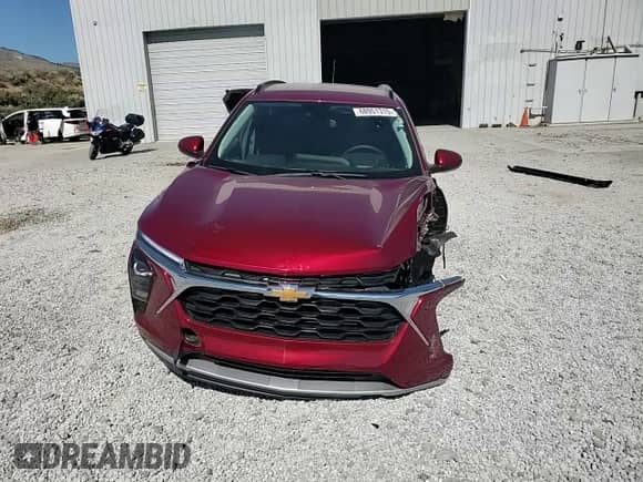 2024 Chevrolet Trax LT with VIN KL77LHE24RC092396, listed as a Copart auction lot 68951315 with 5,905 mi miles and Salvage title. Bid and sale history available at DreamBid. Image 14.