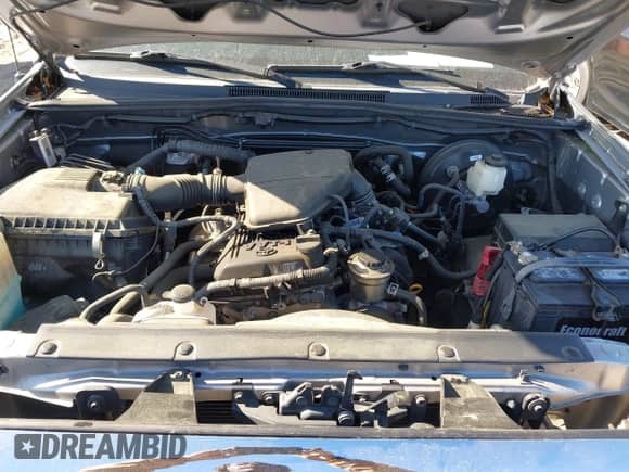 2014 Toyota Tacoma PreRunner z VIN 5TFJX4GNXEX027147, wystawiony jako IAAI lot #41840370 z przebiegiem 111 242 mil mil oraz . Historia ofert i sprzedaży dostępna na DreamBid. Obrazek 10.