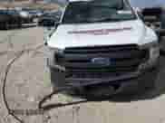 2018 Ford F-150 XL z VIN 1FTMF1CP2JKD88871, wystawiony jako Copart lot #84925525 z przebiegiem 121 981 mil mil oraz Szkoda całkowita • Salvage title. Historia ofert i sprzedaży dostępna na DreamBid. Obrazek 13.