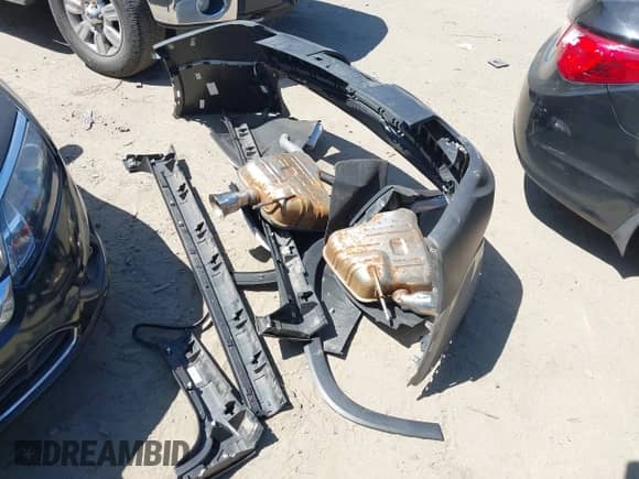 2023 Chevrolet Traverse RS с VIN 1GNEVJKWXPJ245883, выставлен на аукционе IAAI как лот 42103099 с пробегом 21 832 миль миль и . История ставок и продаж доступна на DreamBid. Изображение 12.