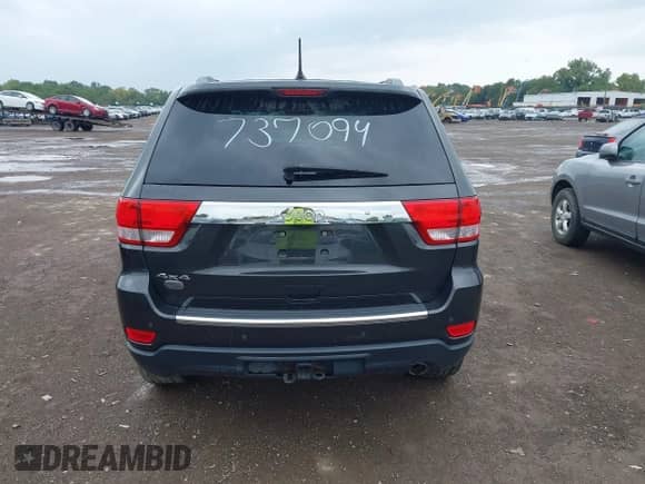 2011 Jeep Grand Cherokee Overland z VIN 1J4RR6GG5BC737094, wystawiony jako IAAI lot #43115697 z przebiegiem 184 207 mil mil oraz . Historia ofert i sprzedaży dostępna na DreamBid. Obrazek 16.