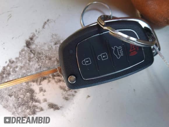 2017 Hyundai Sonata SE с VIN 5NPE24AF4HH475160, выставлен на аукционе IAAI как лот 43263942 с пробегом 79 985 миль миль и . История ставок и продаж доступна на DreamBid. Изображение 11.