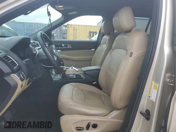 2017 Ford Explorer Limited z VIN 1FM5K7F83HGE19819, wystawiony jako Copart lot #84980455 z przebiegiem 151 797 mil mil oraz Szkoda całkowita • Salvage title. Historia ofert i sprzedaży dostępna na DreamBid. Obrazek 7.