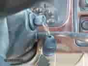 2003 Chevrolet Suburban LS с VIN 3GNEC16Z33G335608, выставлен на аукционе IAAI как лот 42017008 с пробегом 305 673 миль миль и . История ставок и продаж доступна на DreamBid. Изображение 11.