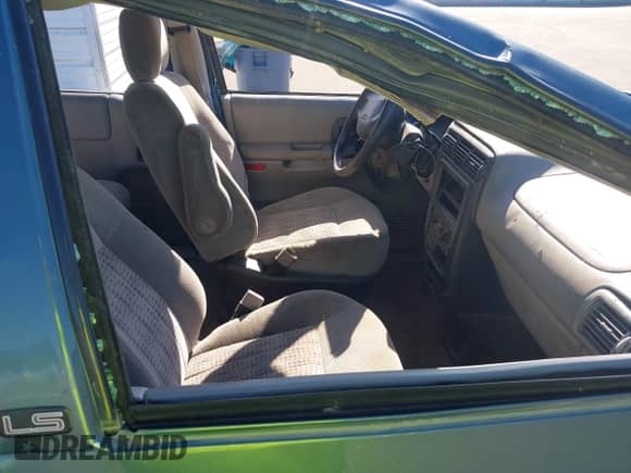 2004 Chevrolet Venture Plus с VIN 1GNDU03E14D264511, выставлен на аукционе IAAI как лот 42203869 с пробегом 556 347 миль миль и . История ставок и продаж доступна на DreamBid. Изображение 5.
