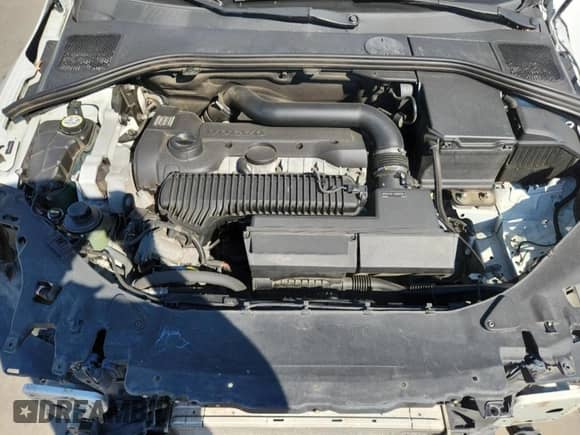 2013 Volvo S60 T5 Premier with VIN YV1612FS5D2177028, listed as a Copart auction lot 82306605 with 173,284 mi miles and Salvage title. Bid and sale history available at DreamBid. Image 11.