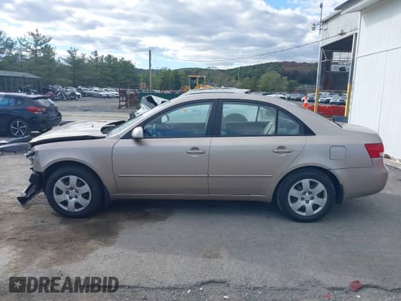 2008 Hyundai Sonata GLS z VIN 5NPET46C28H321204, wystawiony jako IAAI lot #43405219 z przebiegiem 88 802 mil mil oraz . Historia ofert i sprzedaży dostępna na DreamBid. Obrazek 14.