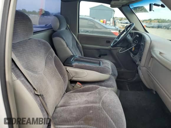 1999 GMC Sierra 1500 SLE с VIN 1GTEC14T3XZ507987, выставлен на аукционе Copart как лот 51455195 с пробегом 235 344 миль миль и Списание • Salvage title. История ставок и продаж доступна на DreamBid. Изображение 10.