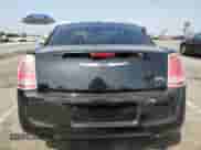 2012 Chrysler 300 S z VIN 2C3CCABG8CH183088, wystawiony jako Copart lot #69093845 z przebiegiem 123 855 mil mil oraz Szkoda całkowita • Salvage title. Historia ofert i sprzedaży dostępna na DreamBid. Obrazek 6.