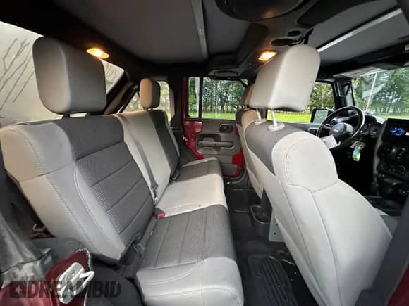 2007 Jeep Wrangler Unlimited X с VIN 1J8GA39147L156911, выставлен на аукционе Copart как лот 60941945 с пробегом 115 766 миль миль и Чистый • Clean title. История ставок и продаж доступна на DreamBid. Изображение 6.